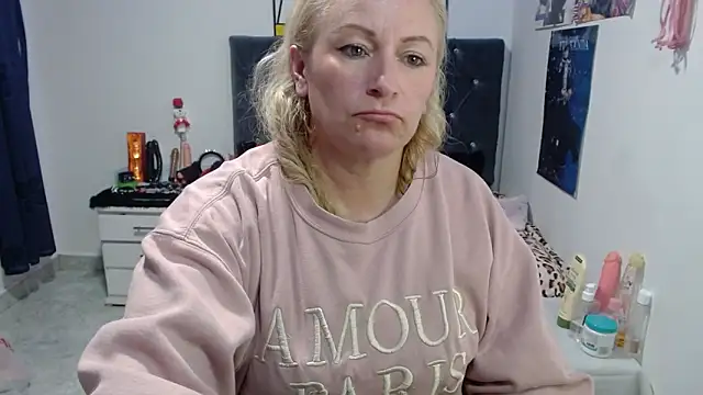 Snapshot of emperabigbootybigass chatting on May 2026 12:40:02 AM emperabigbootybigass online show from May 2026 12:40:02 AM