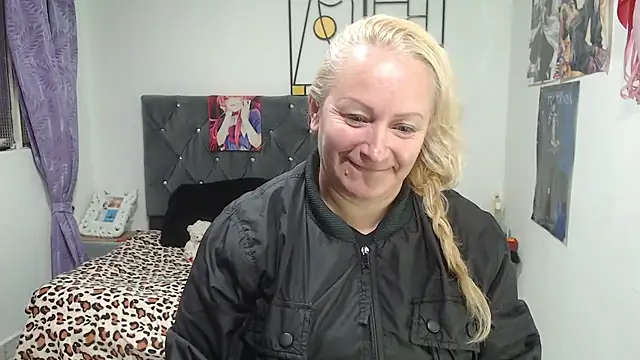 Snapshot of emperabigbootybigass chatting on July 2026 12:33:02 PM emperabigbootybigass online show from July 2026 12:33:02 PM