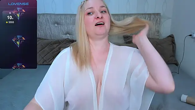 AnnaXCherri online show from February 2025 08:42:02 AM