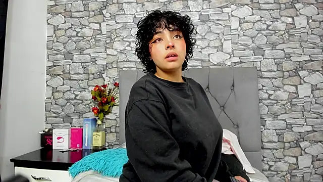 miku katsuragi online show from October 2025 11:05:02 PM