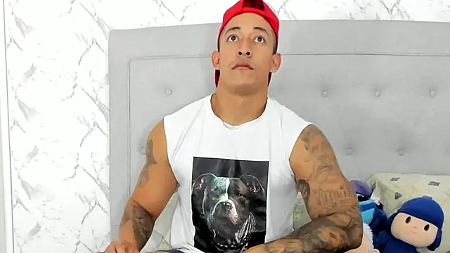 luigiferrara online show from February 2025 12:21:01 AM