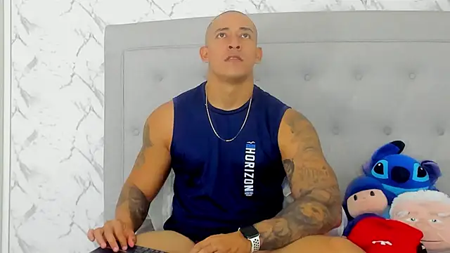 luigiferrara online show from September 2025 09:59:02 PM