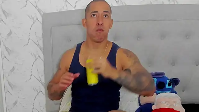 luigiferrara online show from February 2026 09:30:02 PM