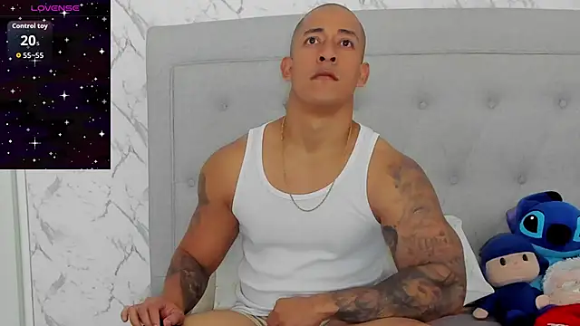 luigiferrara online show from February 2026 09:11:02 PM