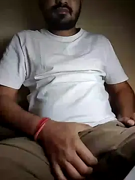 Snapshot of Jayesh_Love chatting on January 2025 08:48:02 PM Jayesh Love online show from January 2025 08:48:02 PM