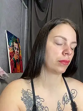 Snapshot of Lola_Hale chatting on April 2026 07:41:01 PM Lola Hale online show from April 2026 07:41:01 PM