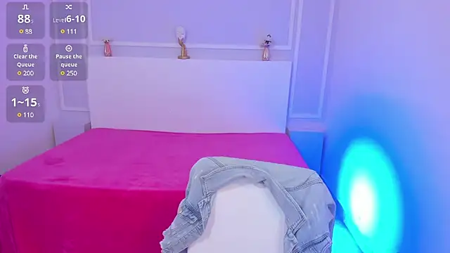 Snapshot of ScarlettWet9 chatting on January 2025 03:26:02 AM ScarlettWet9 online show from January 2025 03:26:02 AM