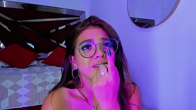 GiaFu online show from March 2025 09:03:01 PM