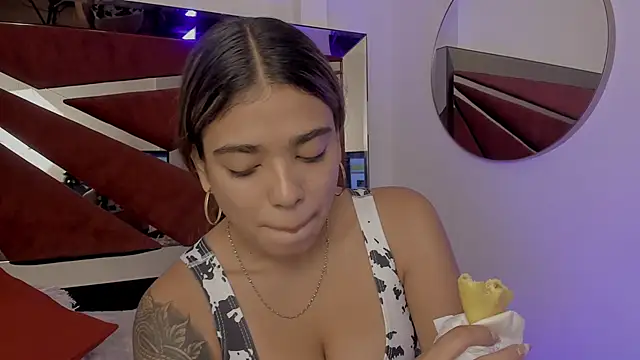 GiaFu online show from April 2026 03:28:02 PM