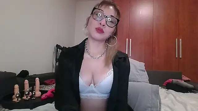 KarolinaReaper online show from February 2025 07:17:01 PM