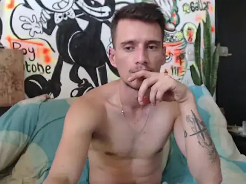 Snapshot of roystonee01 chatting on September 2025 02:27:02 PM roystonee01 online show from September 2025 02:27:02 PM