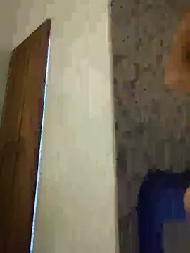 Carolinen online show from December 2025 03:41:01 PM