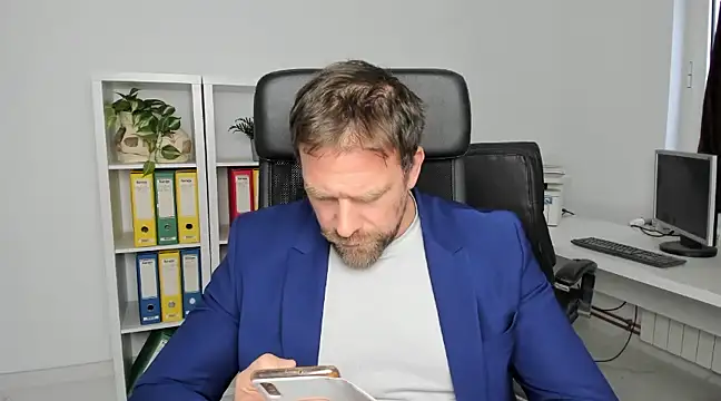 John-E-Dough online show from December 2024 08:02:02 AM