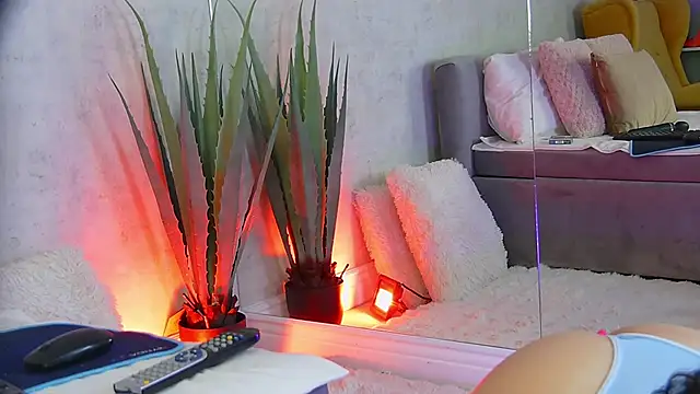 anissia teaser online show from December 2025 06:32:01 AM