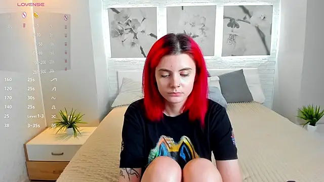 HarpyWitch online show from December 2024 11:23:02 PM