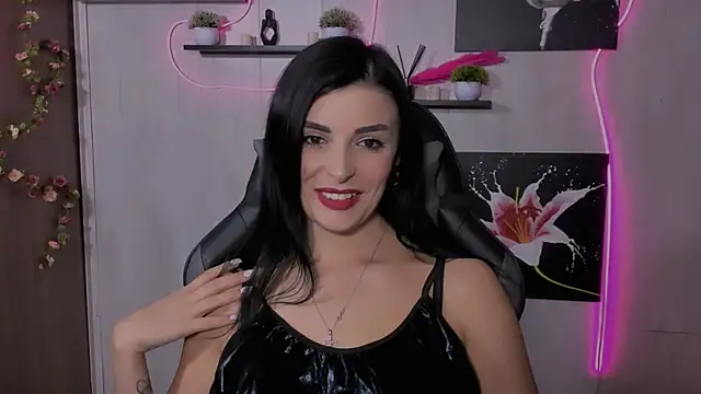 KayWuds online show from February 2025 01:11:02 PM