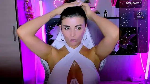 KayWuds online show from December 2025 05:04:02 AM