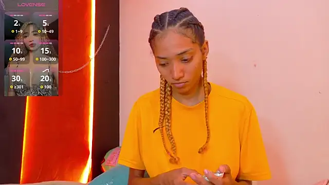 Charlotte Love10 online show from February 2026 12:03:01 PM