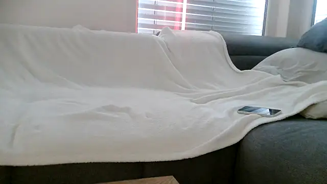 Snapshot of WilloGirl chatting on May 2026 04:26:04 PM WilloGirl online show from May 2026 04:26:04 PM