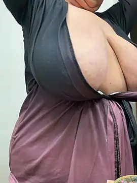 AlyssiaAmoreXO online show from March 2026 08:05:02 PM