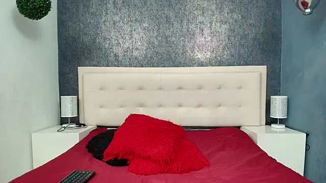 Celestial Queen  online show from March 2026 02:39:02 PM