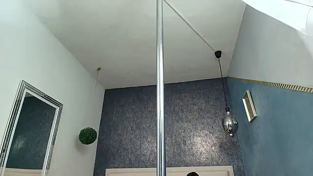 Celestial Queen  online show from April 2026 01:34:01 PM