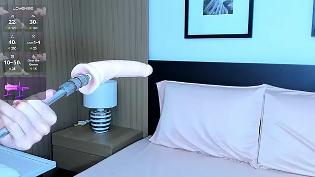 Snapshot of doll_bella_ chatting on January 2026 07:34:01 PM doll bella online show from January 2026 07:34:01 PM