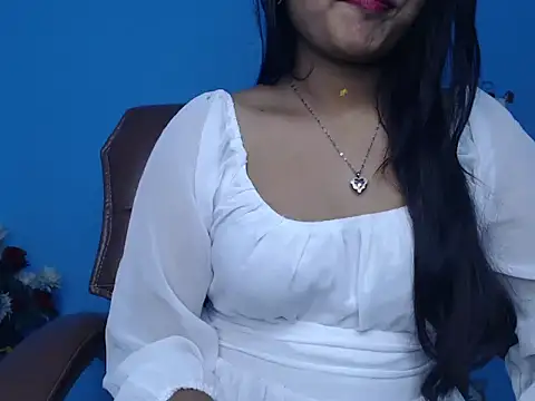 Wish Queen online show from November 2025 01:04:02 PM