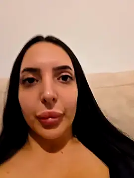 TiffanyPeretz online show from November 2025 03:38:02 PM