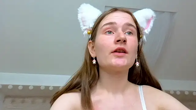 L1ittle kitty  online show from March 2025 05:45:02 PM