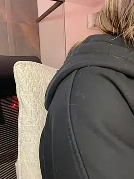 Alisha-Bond online show from January 2025 12:59:01 AM