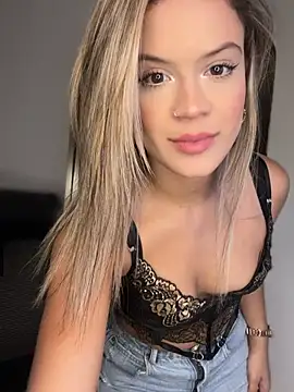 Snapshot of Alisha-Bond chatting on July 2026 11:13:02 PM Alisha-Bond online show from July 2026 11:13:02 PM