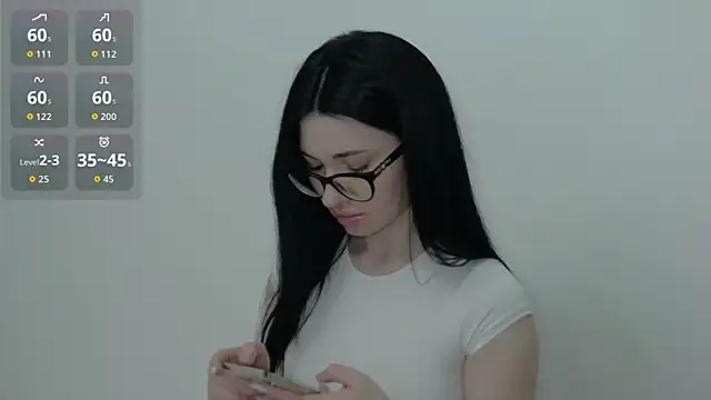 Snapshot of AllisonSky chatting on February 2026 05:06:02 PM AllisonSky online show from February 2026 05:06:02 PM