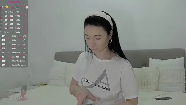 Snapshot of AllisonSky chatting on February 2026 11:50:02 AM AllisonSky online show from February 2026 11:50:02 AM