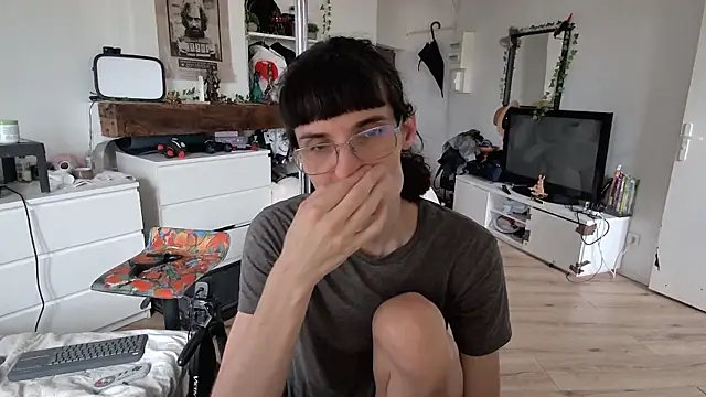 CeriseLapine online show from November 2025 12:07:02 PM