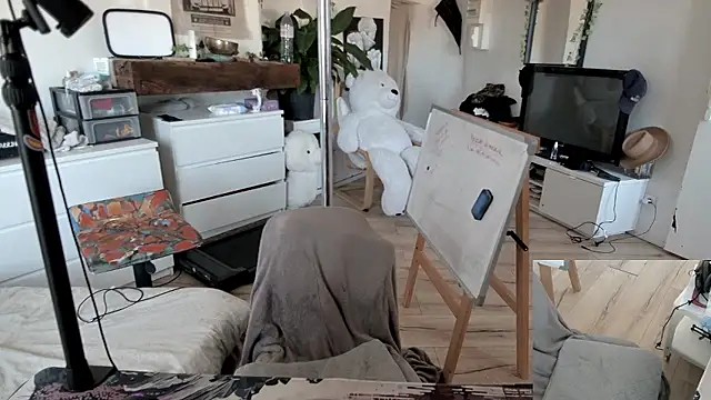 CeriseLapine online show from January 2026 11:37:01 AM