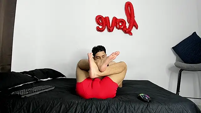 Snapshot of evanscollins chatting on September 2025 05:07:01 AM evanscollins online show from September 2025 05:07:01 AM