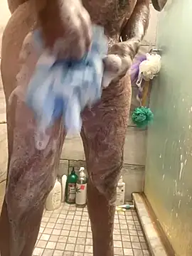 Snapshot of Looneytunes12345 chatting on November 2025 06:24:01 AM Looneytunes12345 online show from November 2025 06:24:01 AM