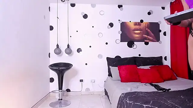 walton victoria online show from January 2025 02:25:01 AM