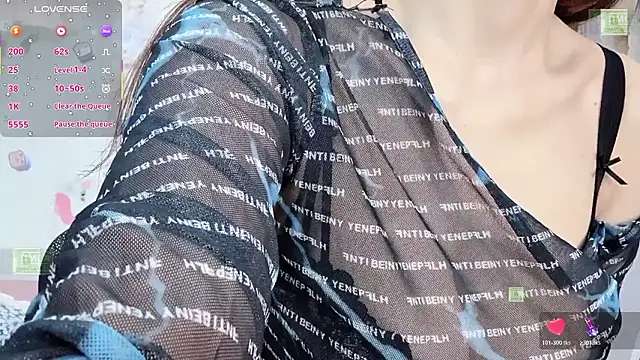 Carly 1 online show from March 2026 03:45:02 AM