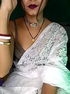 Snapshot of Diamond_queeen chatting on January 2025 09:13:01 PM Diamond queeen online show from January 2025 09:13:01 PM