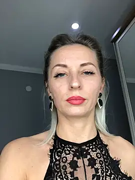 Diamond Bunny  online show from March 2025 12:47:01 AM