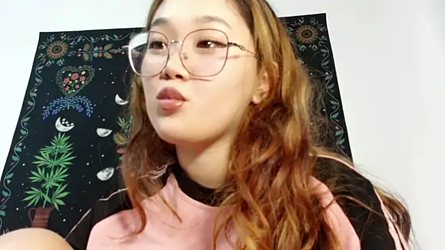 Jennatyan online show from September 2025 12:16:01 PM