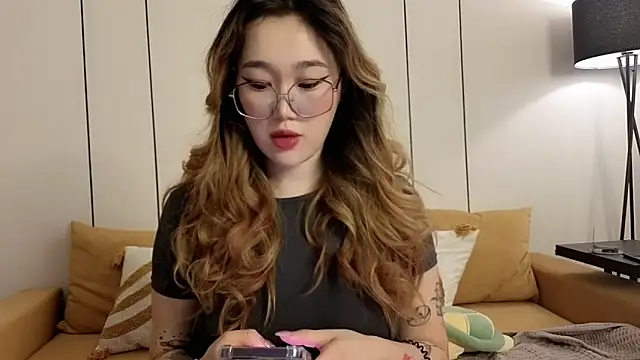 Jennatyan online show from March 2026 04:17:02 AM