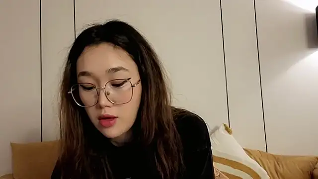 Jennatyan online show from May 2026 05:25:01 AM