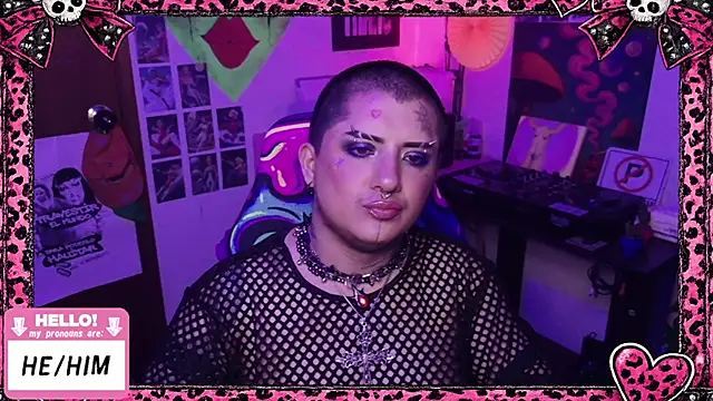 Snapshot of masterkevinftm chatting on May 2026 08:21:02 AM masterkevinftm online show from May 2026 08:21:02 AM