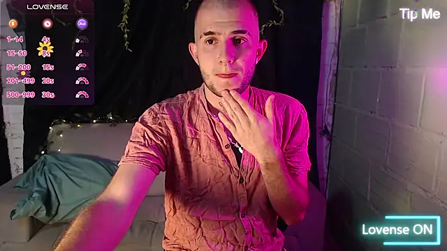 Snapshot of Dante_Bear_ chatting on March 2026 11:00:01 PM Dante Bear online show from March 2026 11:00:01 PM