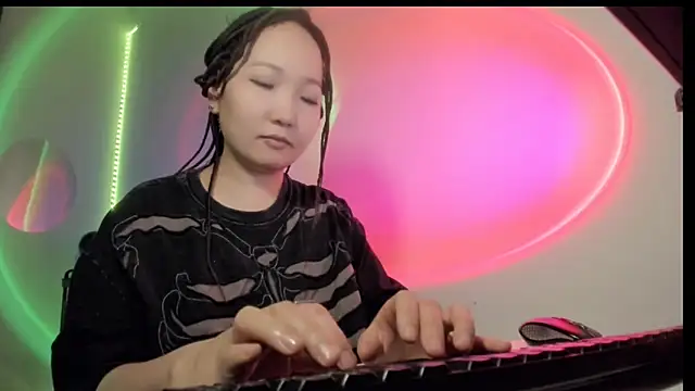 Snapshot of himeros_goddess chatting on February 2025 05:52:02 AM himeros goddess online show from February 2025 05:52:02 AM