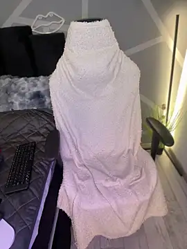 krysstal003 online show from January 2025 03:36:01 PM