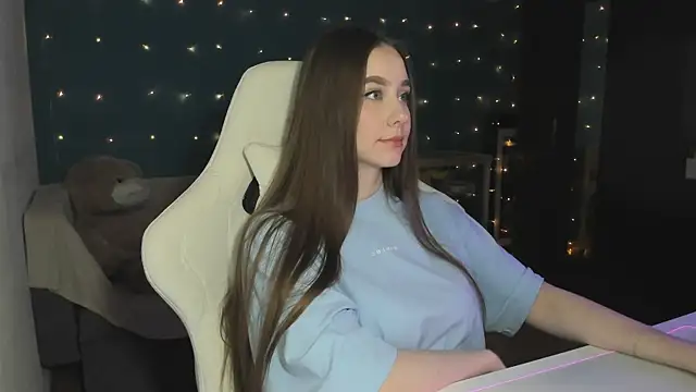 katie taylorr online show from December 2024 02:36:02 AM